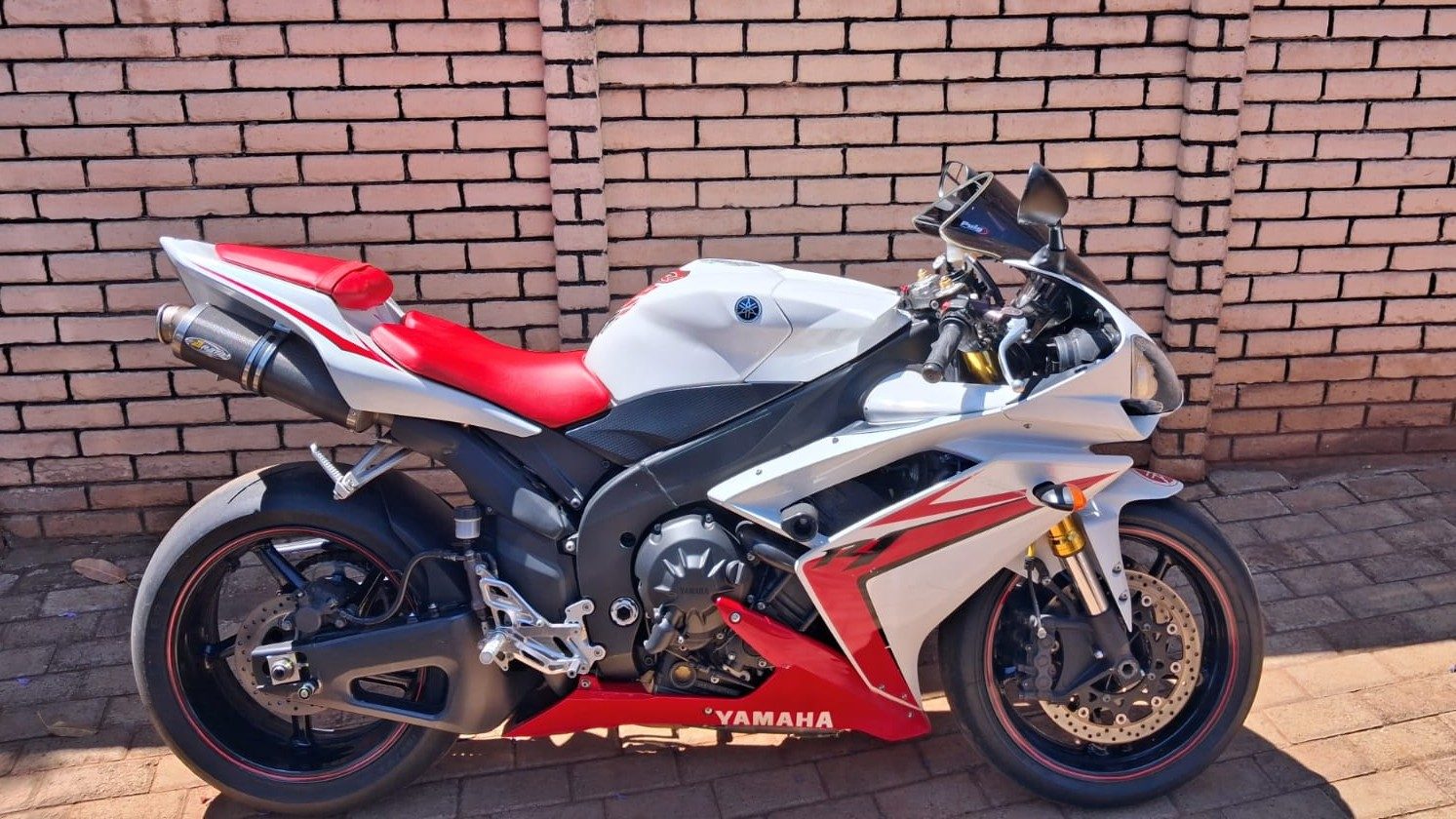 Yamaha R1
