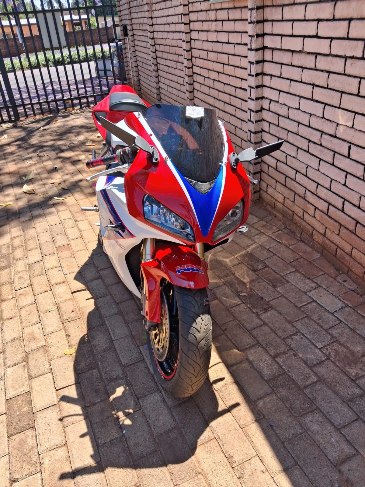 Honda CBR1000RR White, photo 2